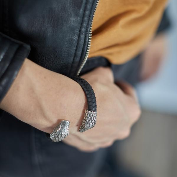 S21BLK Slangen Armband Leer Dames Fierce Collectie