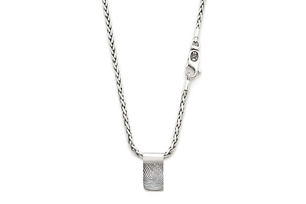 1. Het Zilveren tag collier