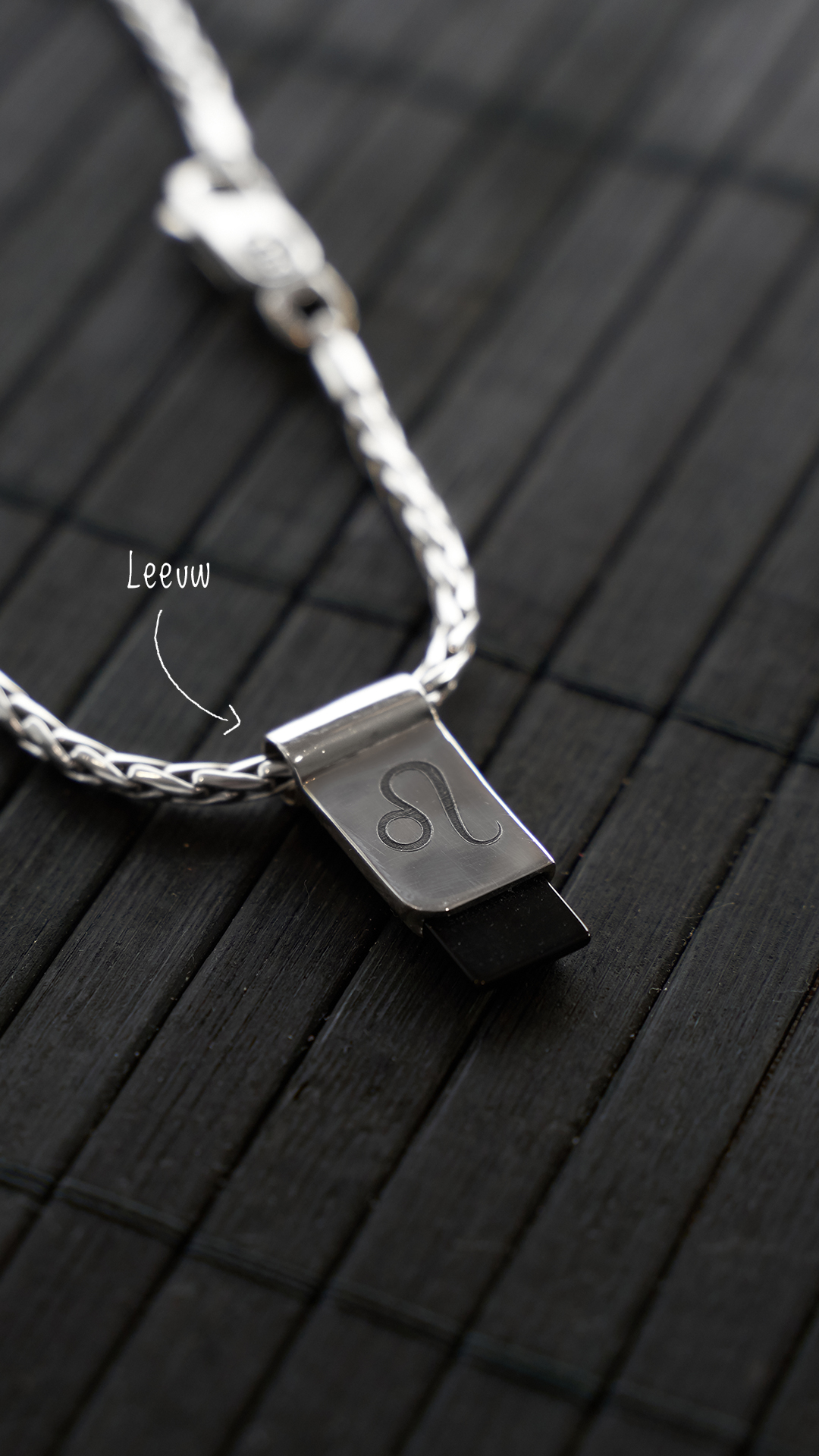 Leeuw sterrenbeeld ketting silk jewellery